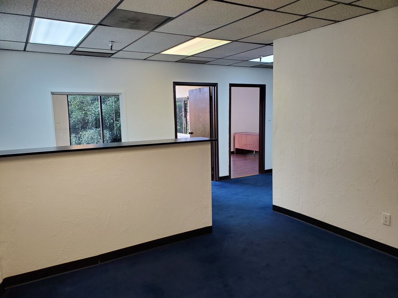 FUNCTIONAL OFFICE. GREAT LAY-OUT. 20 to 50 cents less then comparable buildings.